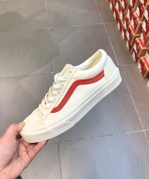 Alternative view of VANS STYLE 36