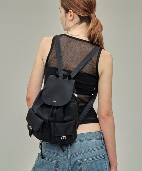 Alternative view of STAND OIL HUG BACKPACK-4col