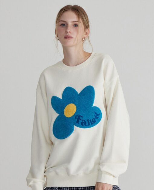 FALLETT BOUCLE FLOWER SWEATSHIRT-2col - Image 2