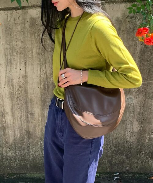 Alternative view of ZOEET PEBBLE SHOULDER BAG-2 colors