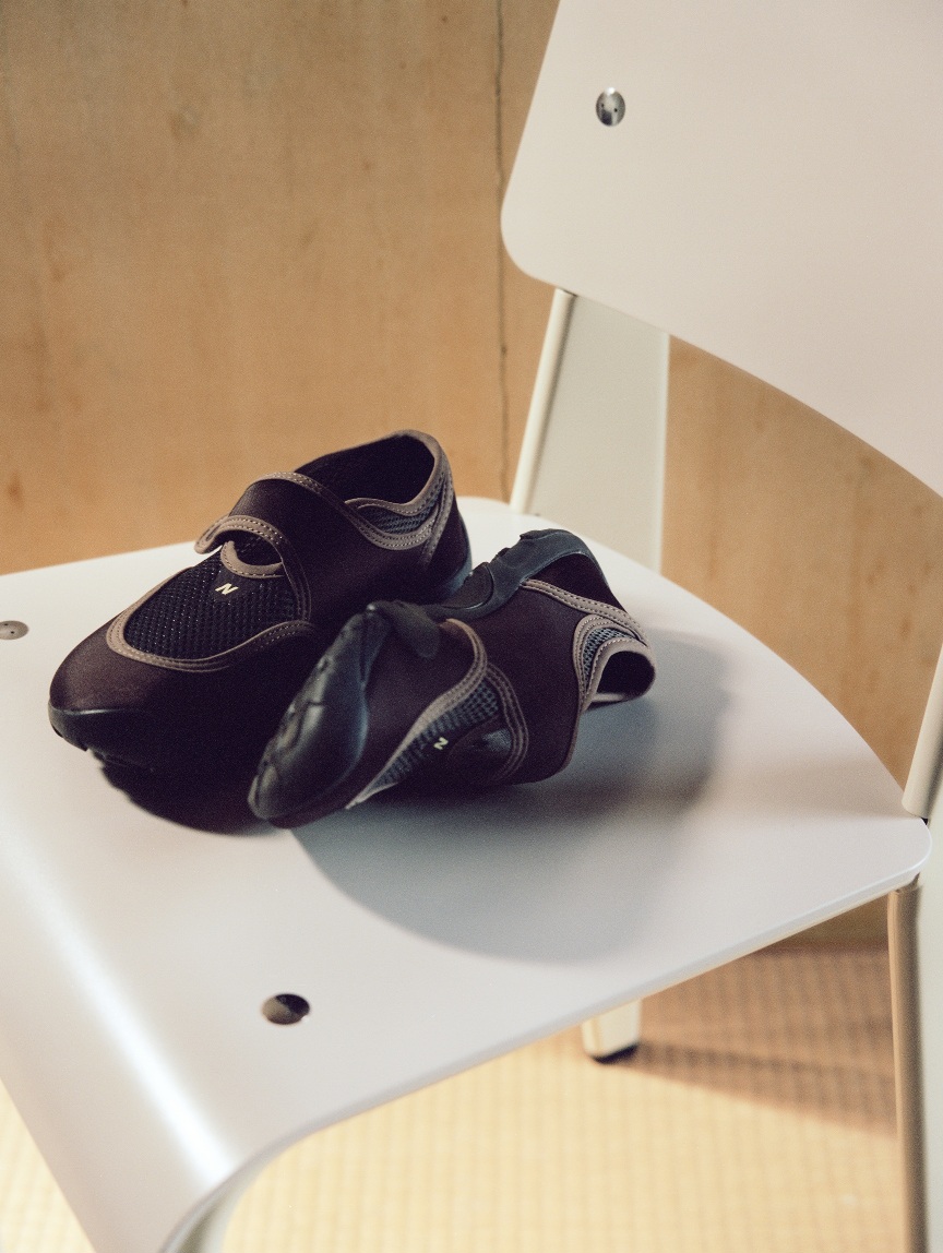 NEW BALANCE X SUNLOVETOUR MT2-Brown color - Image 8