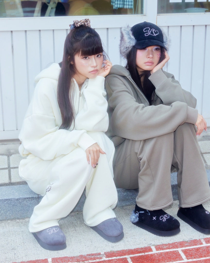 OTZ X YOUHEE TOPI FUR CLOG-2 colors - Image 3